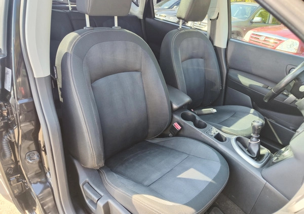 Nissan Qashqai cena 23999 przebieg: 277523, rok produkcji 2010 z Tolkmicko małe 121